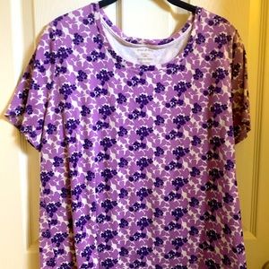 A lovely tshirt in purple hues